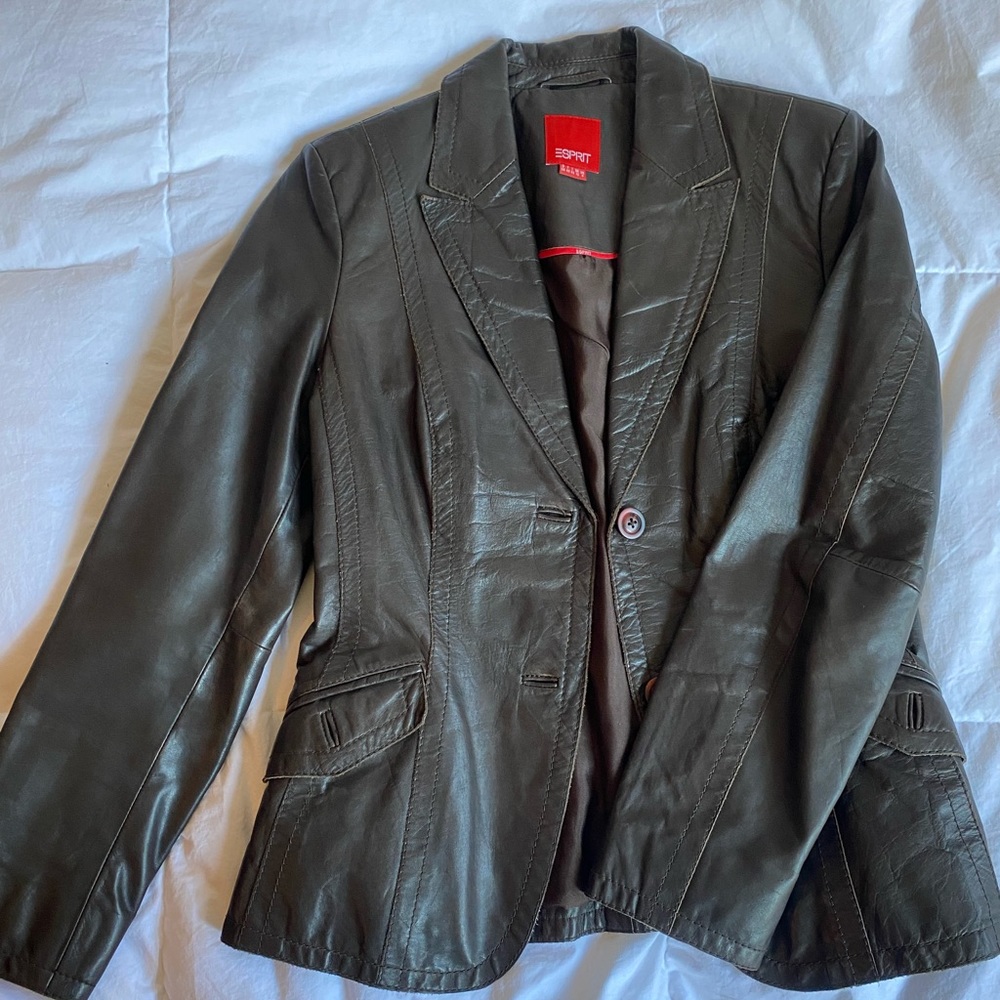 ESPRIT 100% leather blazer. Size 9 (medium)